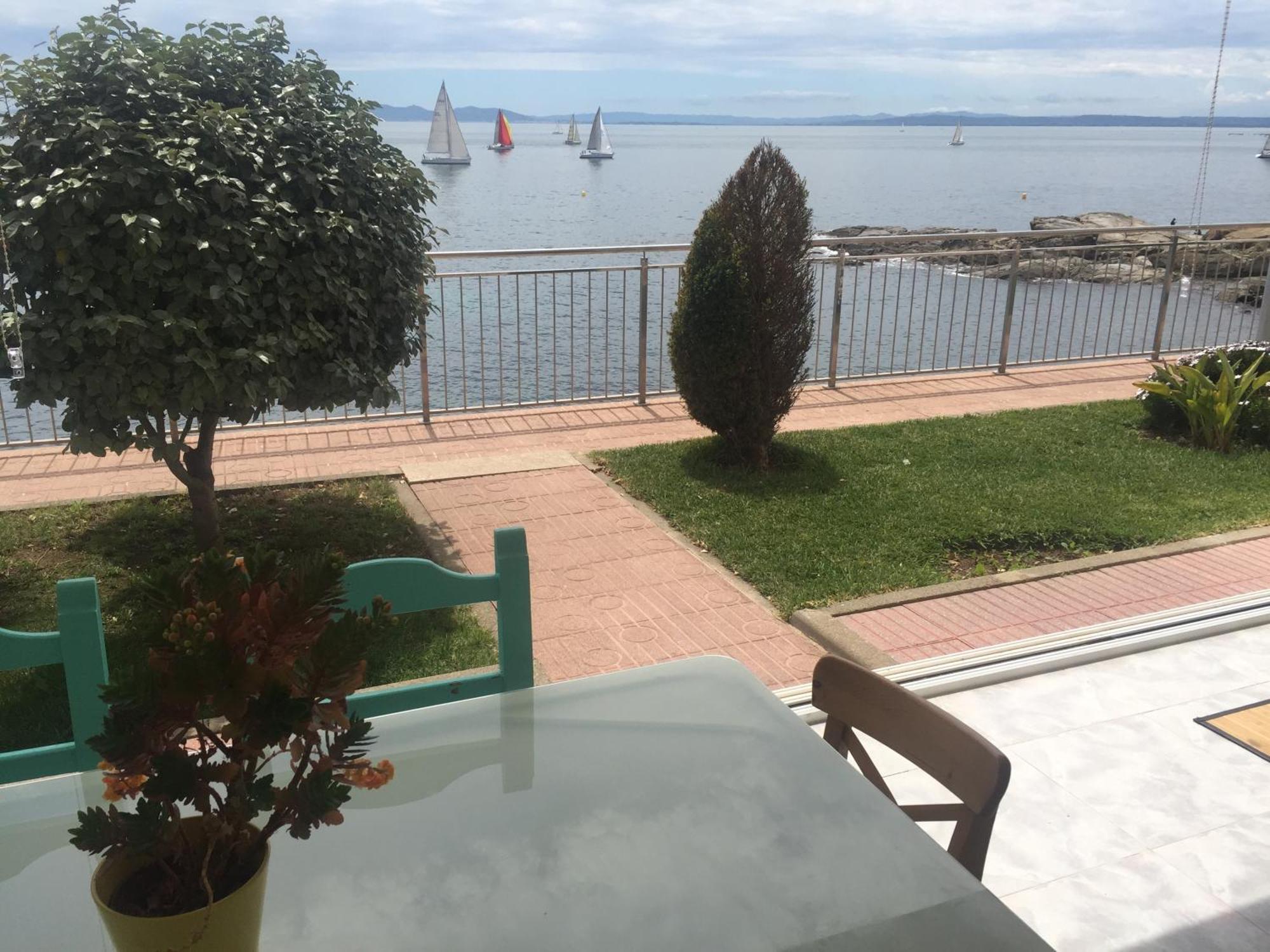 Roses Sobre El Mar Apartment Екстериор снимка